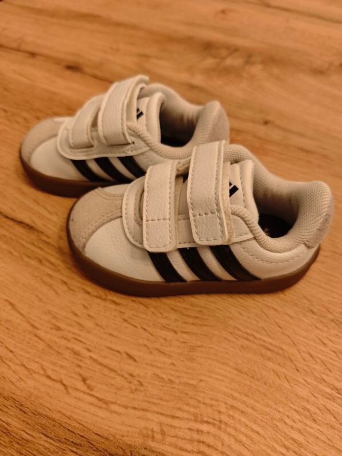 Adidas bébé - T.20 - photo numéro 4