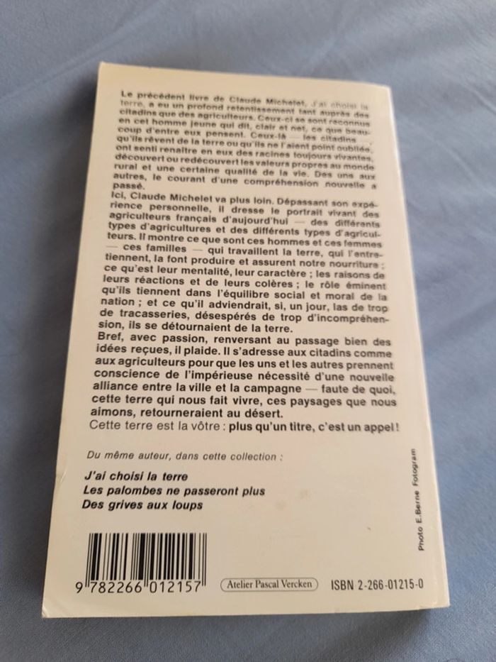 📕 Livre cet terre est la vôtre - photo numéro 2