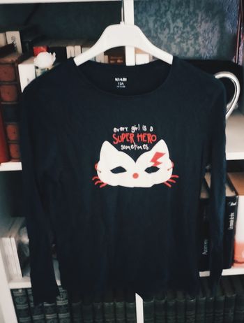 Haut manches longues "Kiabi" en très bon état 100% coton