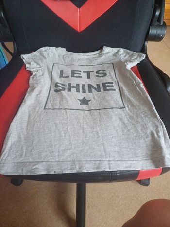 T-shirt lets shine