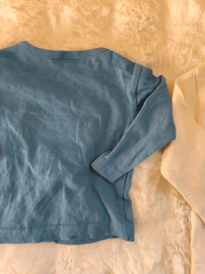 Lot de 2 vêtements bébé en taille 1 mois - photo numéro 9