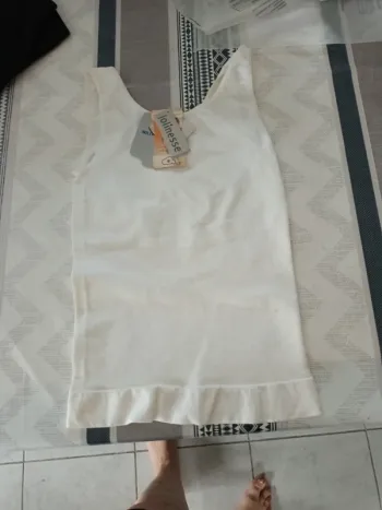 Top silhouette blanc