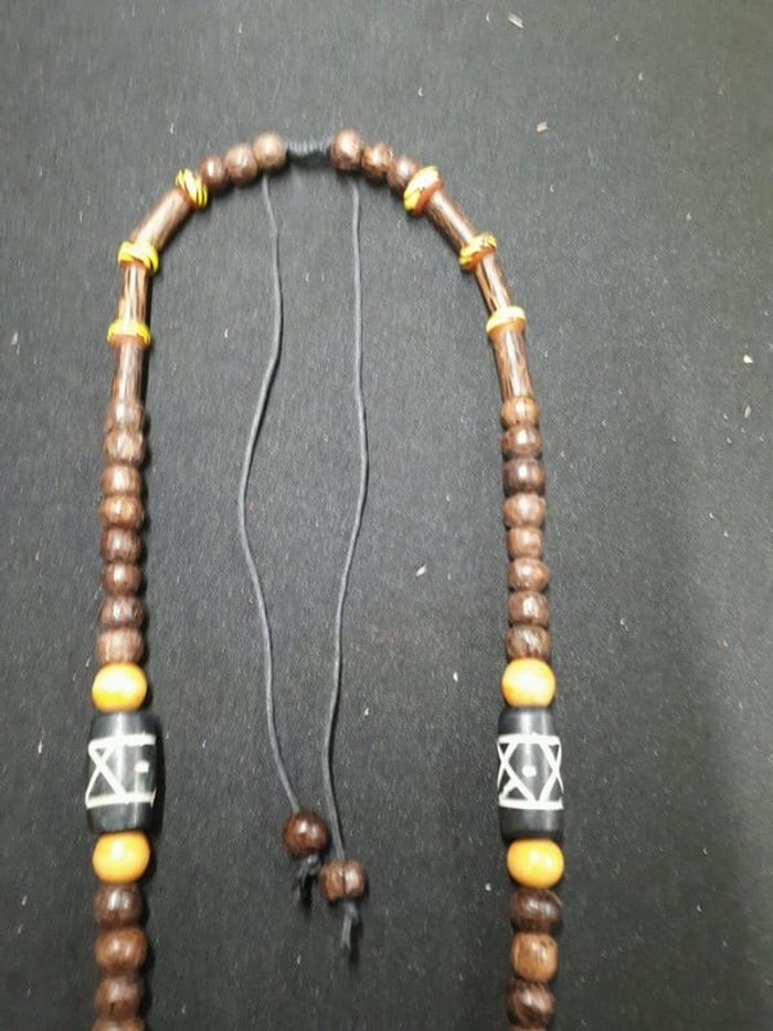 Grand sautoir en bois jaune et marron - photo numéro 5