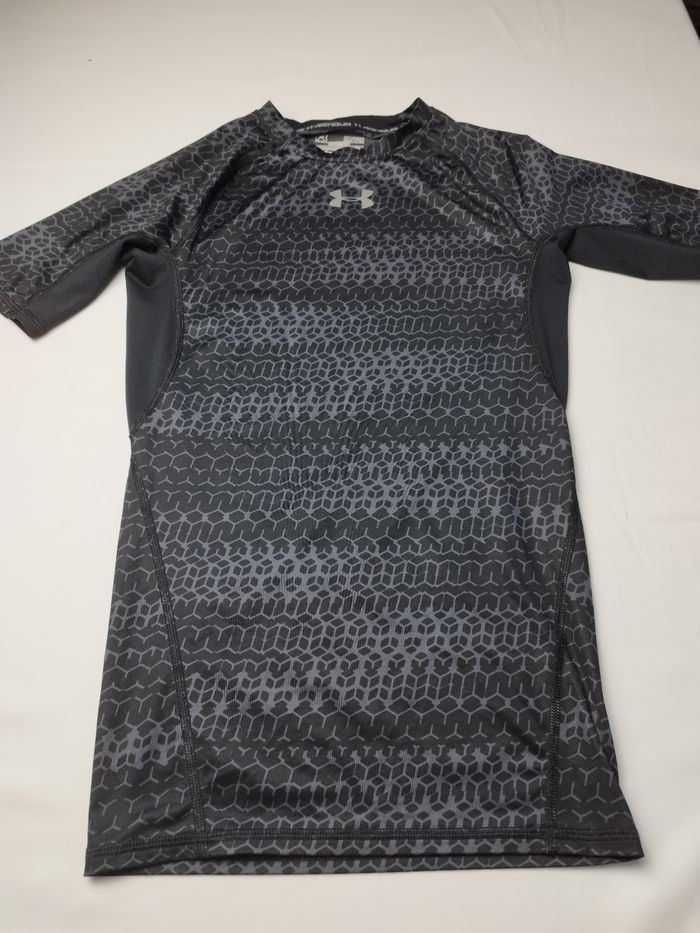 Tee shirt de compression under armour taille S/M - photo numéro 2