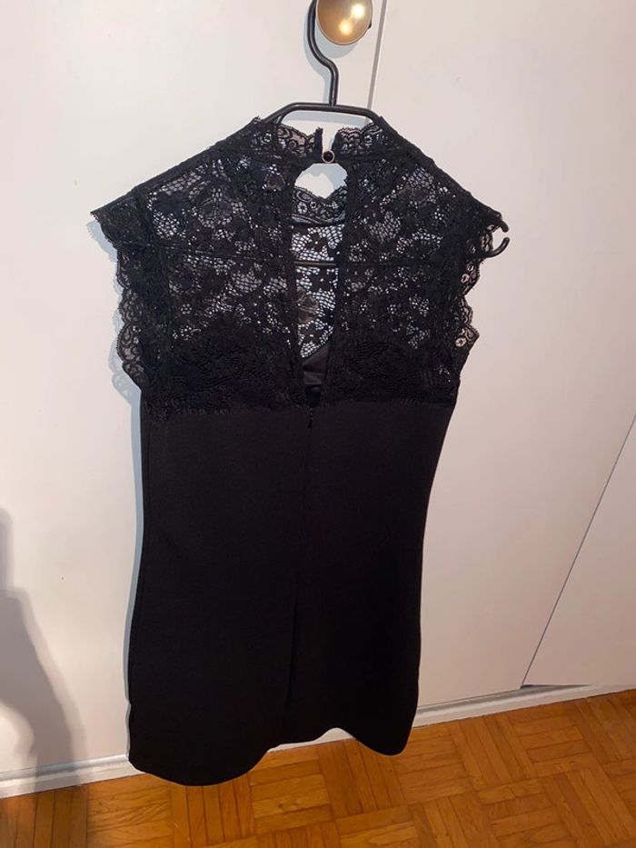 Robe noire - photo numéro 2
