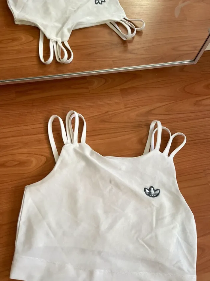 Brassière blanche Adidas