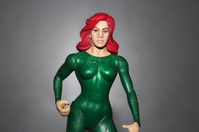 Figurine Poison Ivy - DC Comics - photo numéro 2