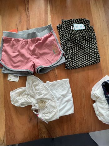 Blouse , pantalon, short taille 4 ans