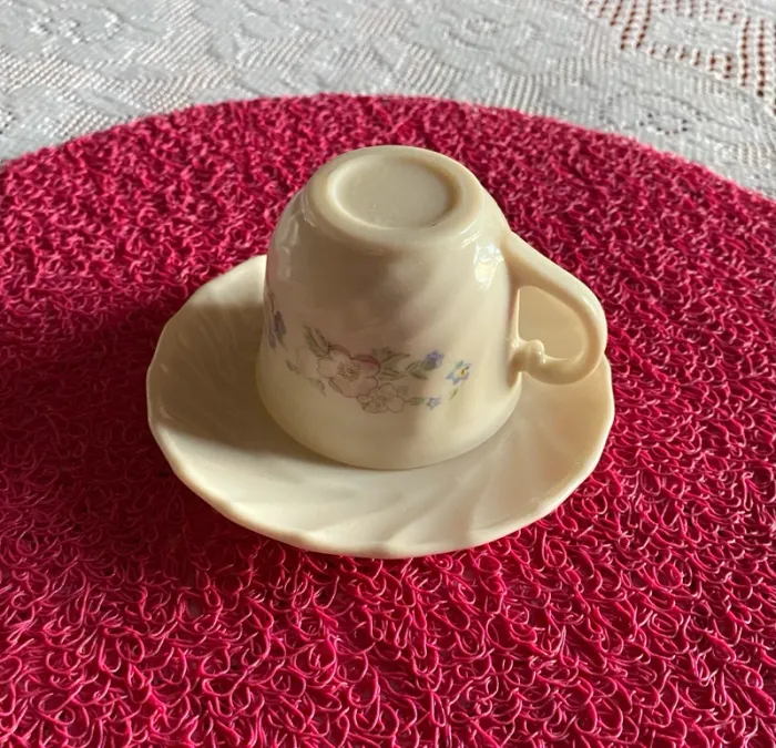 Lot de 6 tasses à café avec leur soucoupe - photo numéro 3