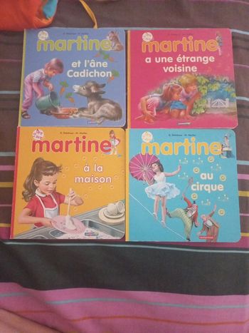 4 livres cartonnés