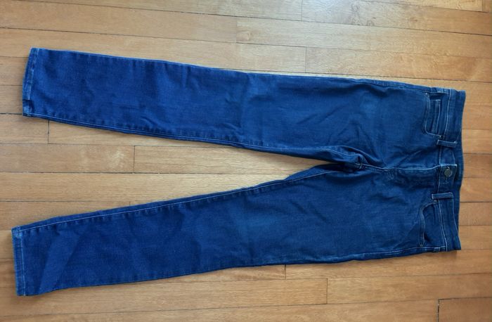 Jeans Uniqlo coupe droite