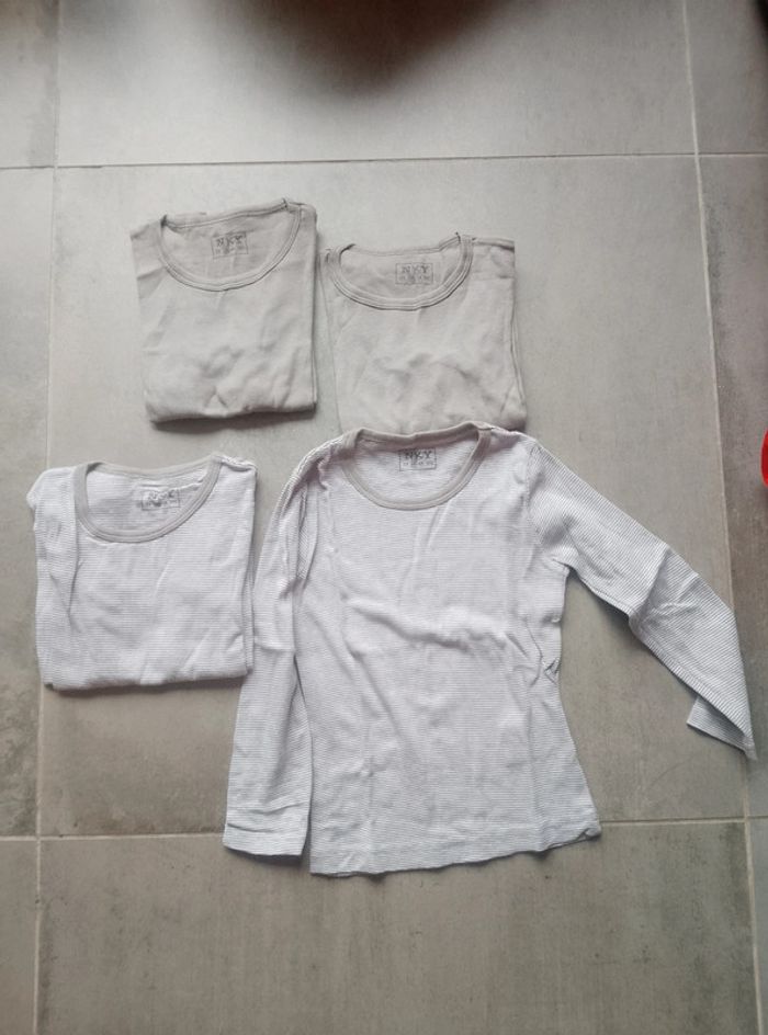 Lot de 4 maillots de corps, t-shirt manches longues - Garçon 4/5 ans