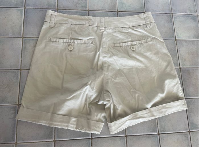 🩳 Short Chino Beige H&M - Collection L.O.G.G. - photo numéro 2