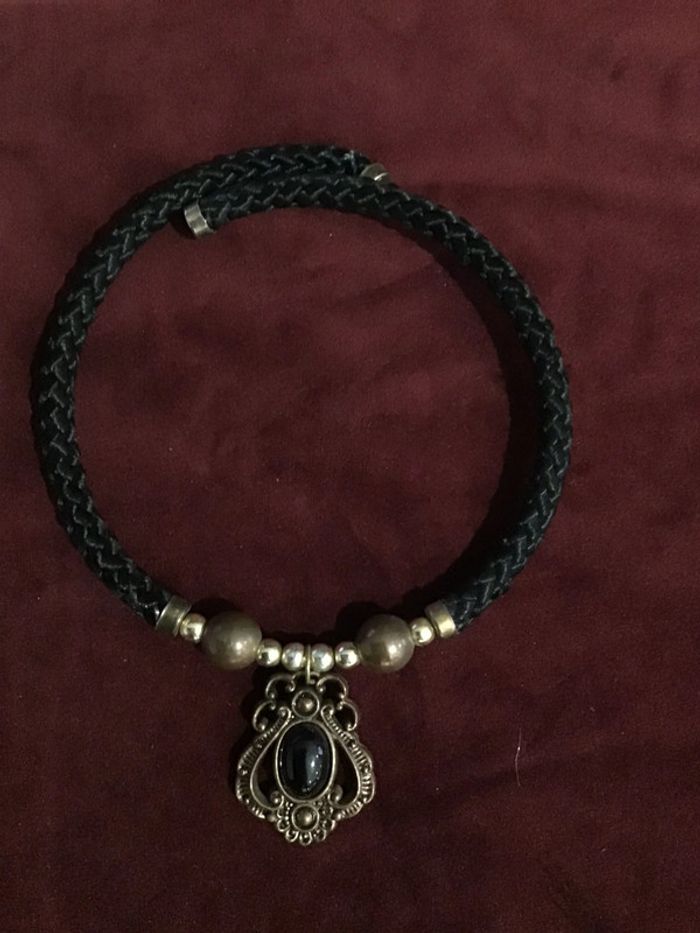 Joli choker vintage.