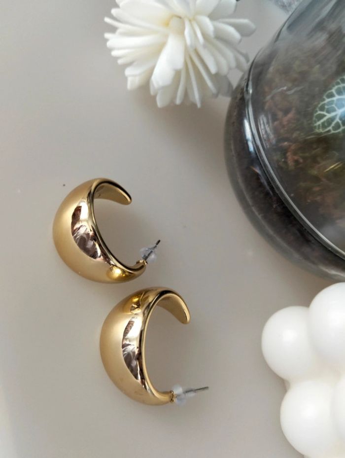 Créoles larges dorées en C en acier inoxydable - photo numéro 5