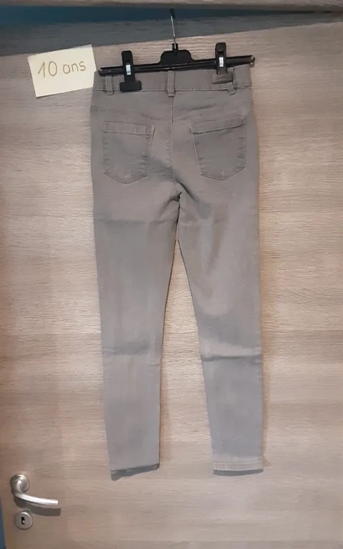 Pantalon 10 ans Gemo - photo numéro 2