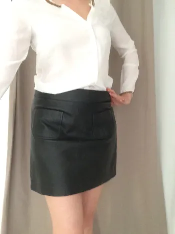 Mini jupe trapèze noire cuir Kookai neuve T40