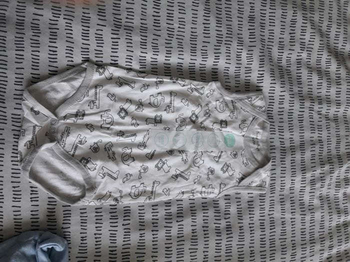 Lot bébé 3-6mois - photo numéro 6