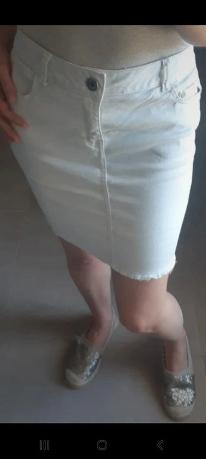 Jupe en jean blanche taille S marque Desires - photo numéro 2