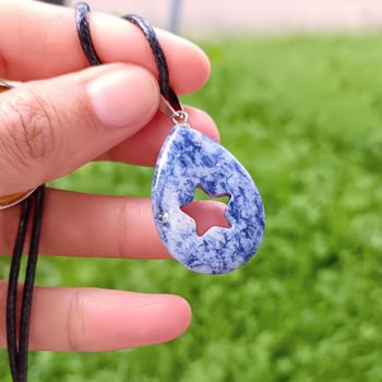 COLLIER PENDENTIF PIERRE NATURELLE SODALITE