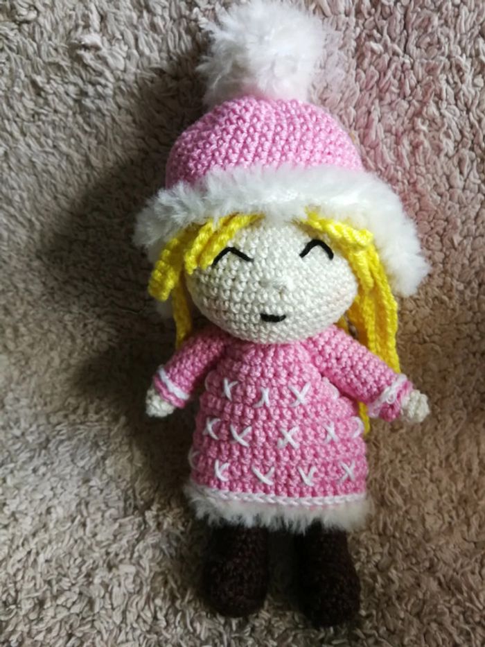 Poupée fait main crochet artisanale