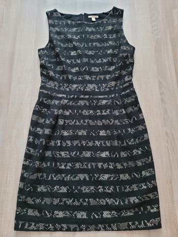 Robe courte sans manches - taille M