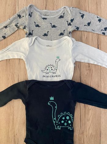 Lot 3 bodies dinosaures 6 mois