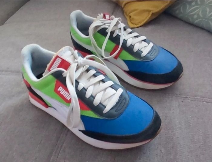 Chaussures Puma taille 37 - photo numéro 2