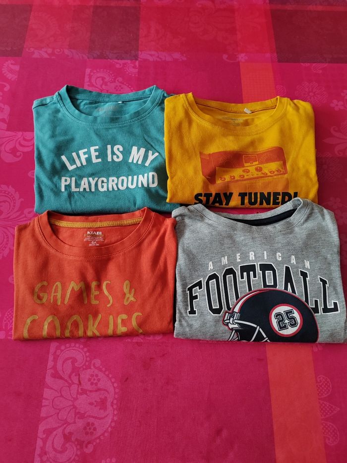 Lot de 4 pulls legers en 8 ans