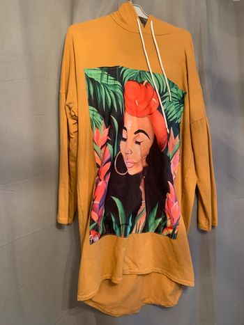 Très jolie robe sweat à capuche  femme