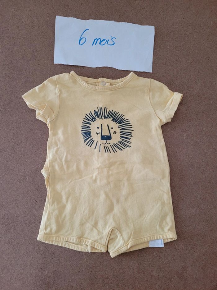 Combinaison short jaune Lion taille 6mois in extenso