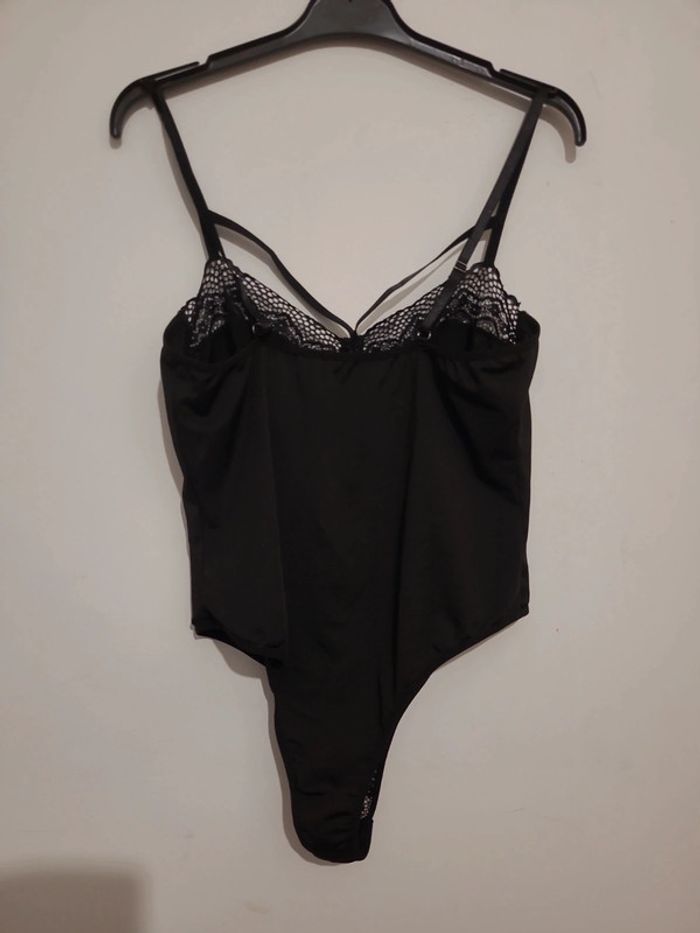 Body noir - photo numéro 3
