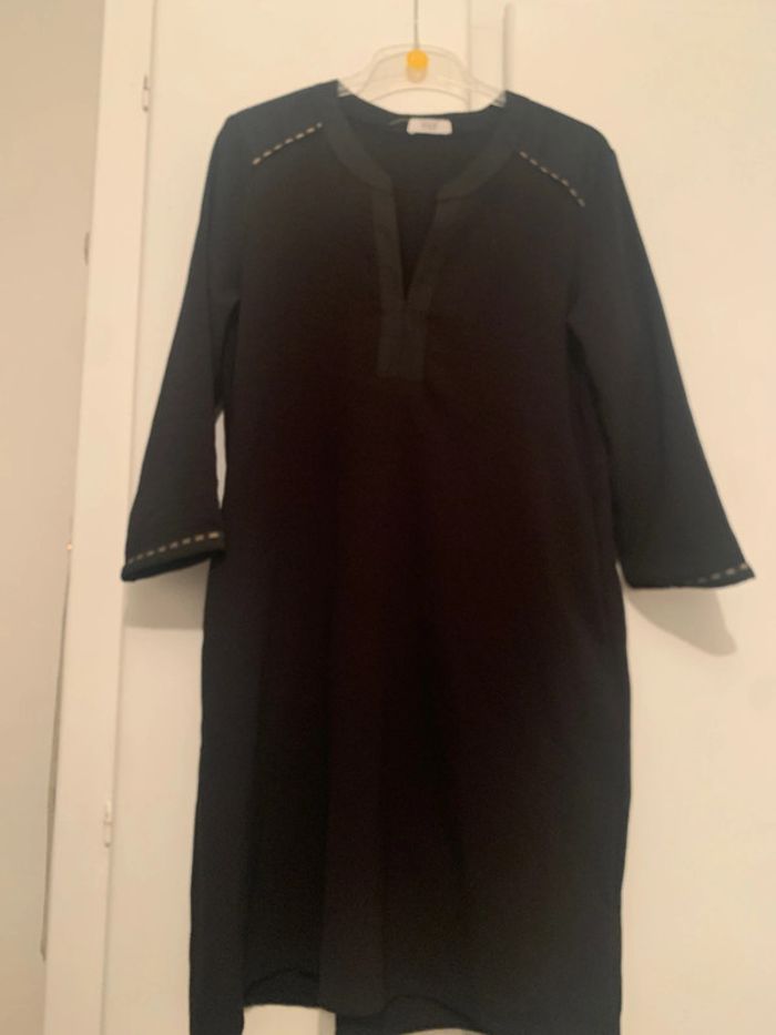 robe noire avec manches - photo numéro 2