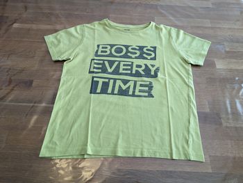 T-shirt garçon 12 ans Kiabi 
Très bon état