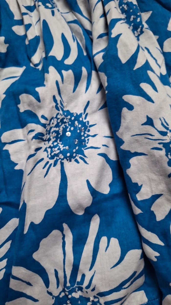 Belle jupe à fleurs. - photo numéro 2