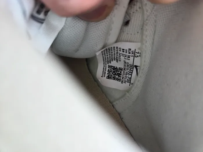 Air Jordan 11 low taille 38 neuves - photo numéro 6