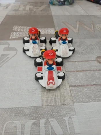 Lot de 3 voitures Mario