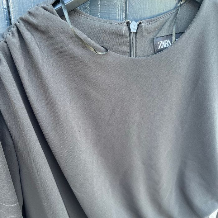 Robe mi-longue