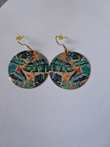 Boucles d'oreilles motif feuilles