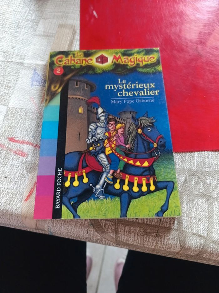 Le mystérieux chevalier de Marie pop Osborne