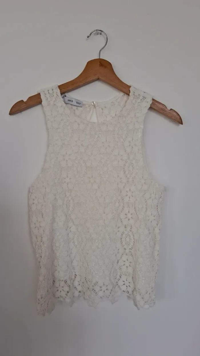 Blouse sans manches en dentelle – Mango (XS, neuve) - Ultra tendance et intemporelle à la fois