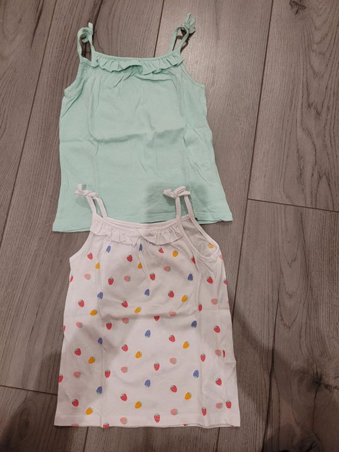 Débardeurs kiabi 2 ans