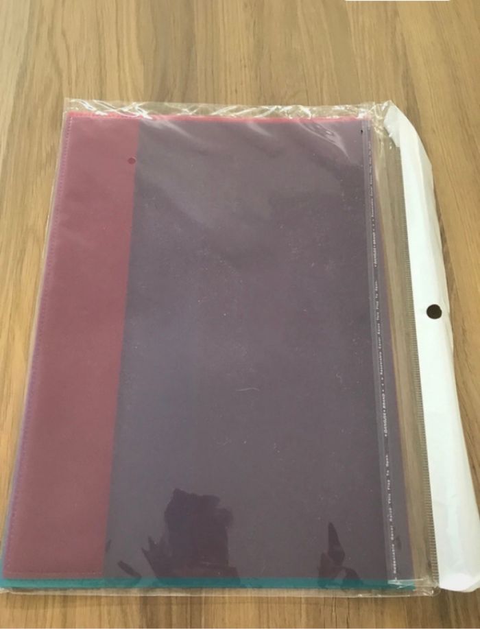 lot de 3 protèges cahier format a4 neuves jamais utilisées auchan transparentes colorées - photo numéro 4