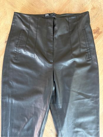 Pantalon en cuir Zara