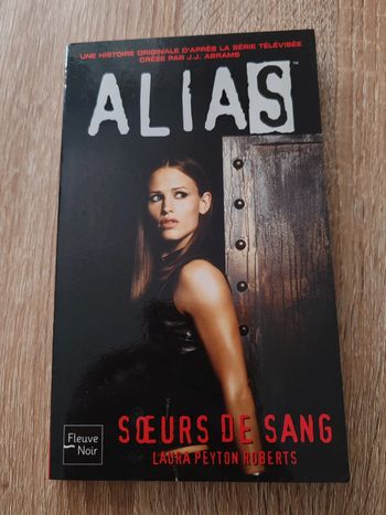 L. P. Roberts 🌸 Alias Sœurs de sang