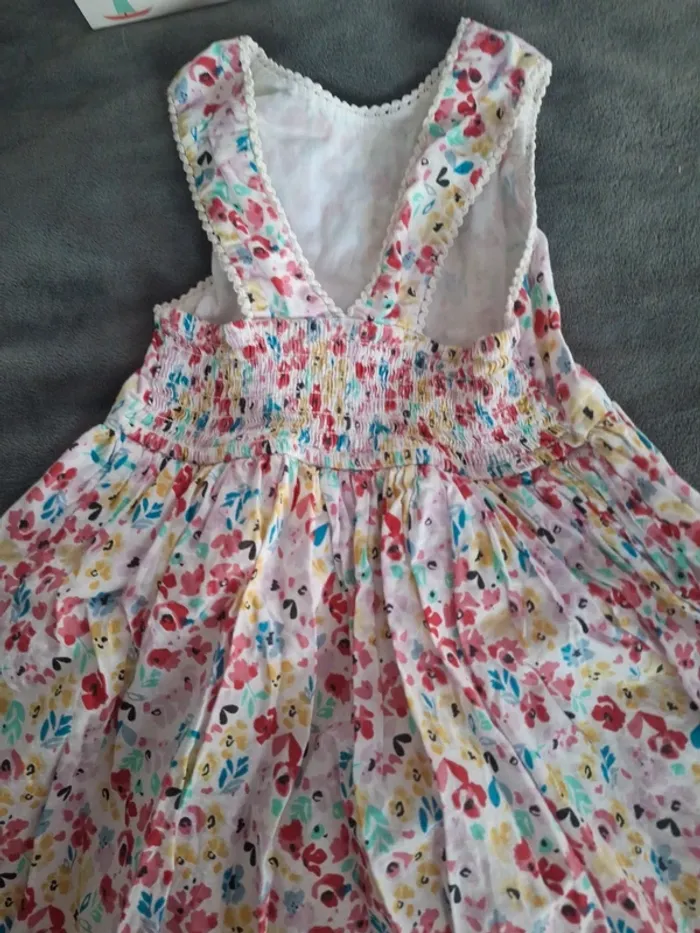 Robe 3 ans - photo numéro 3