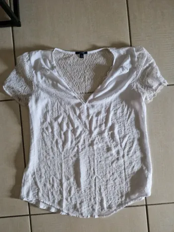 T-shirt manches courtes dentelle