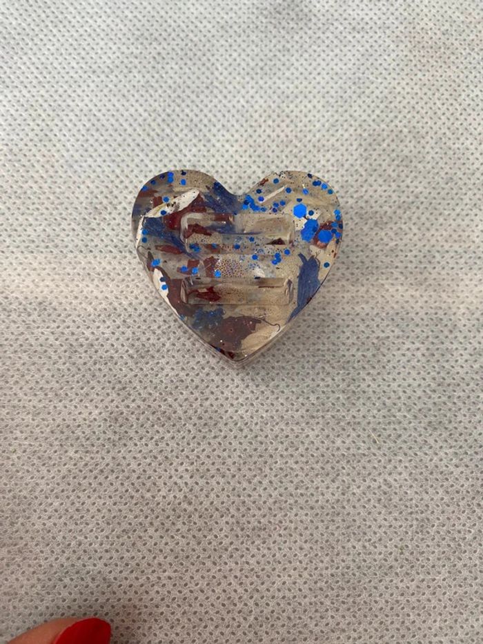Porte alliances 2 bagues coeur en résine