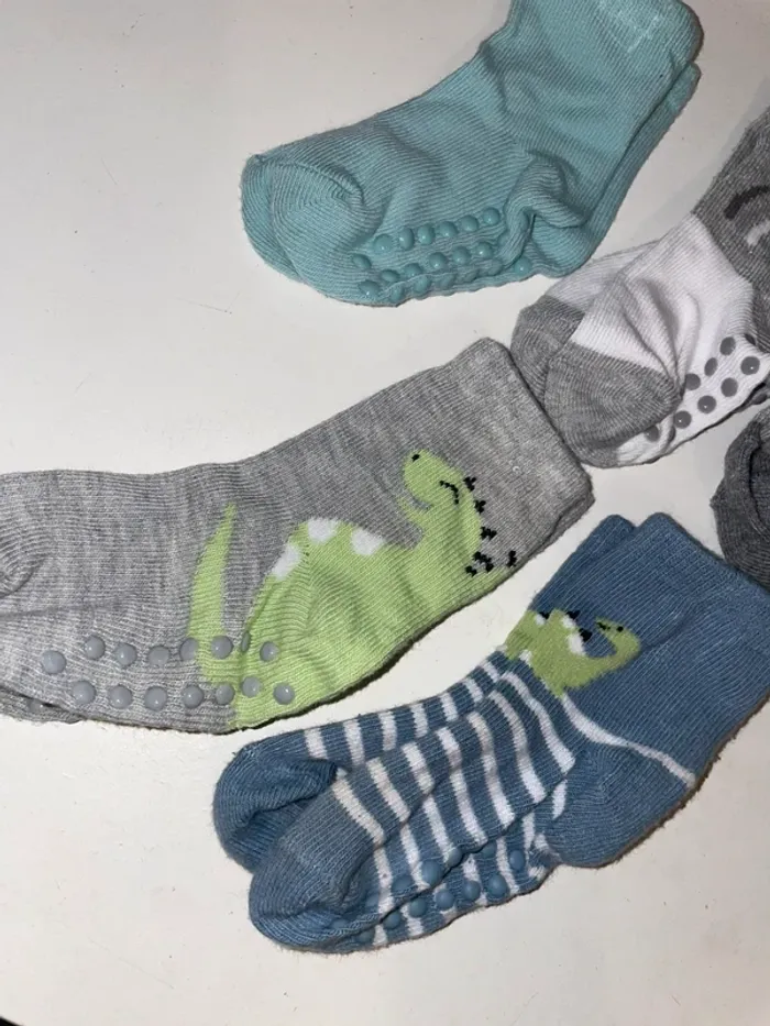 Lot chaussettes T74/80 - photo numéro 2