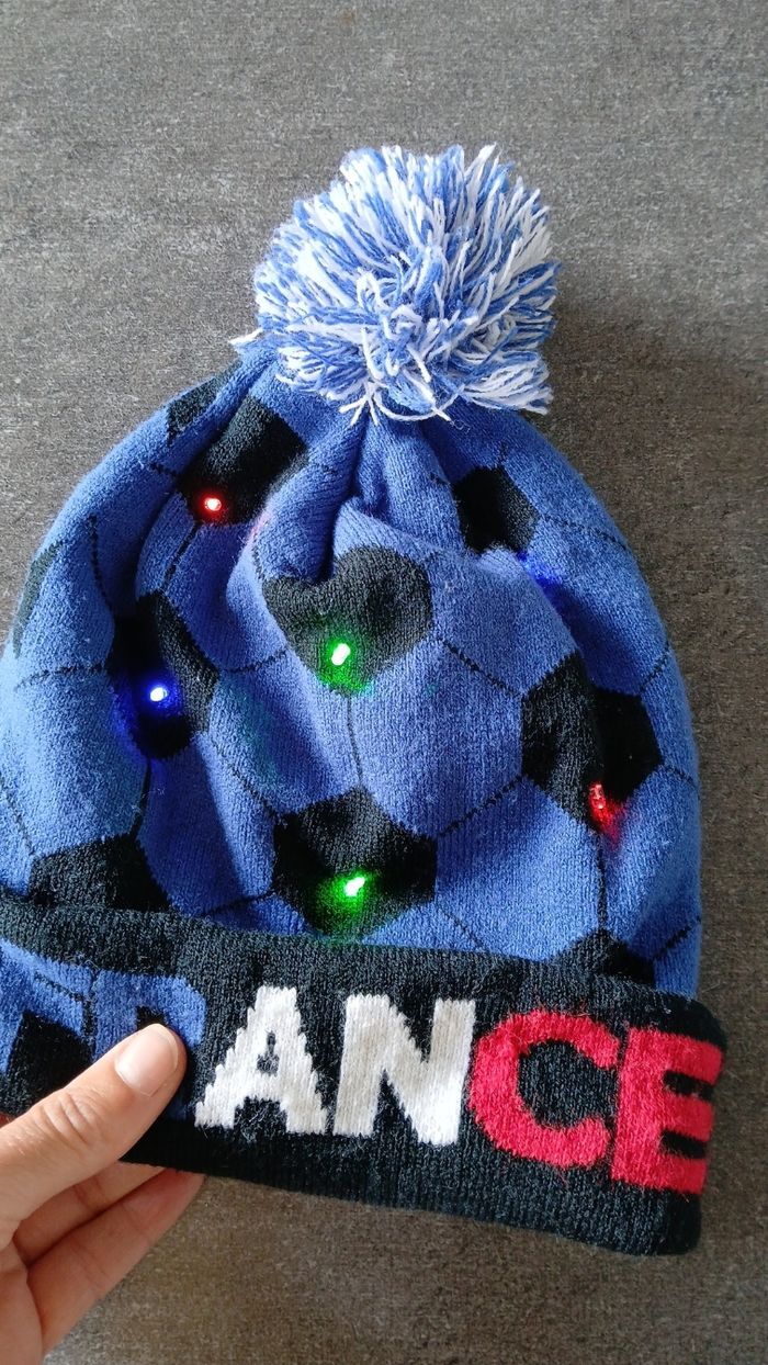 Bonnet - photo numéro 4